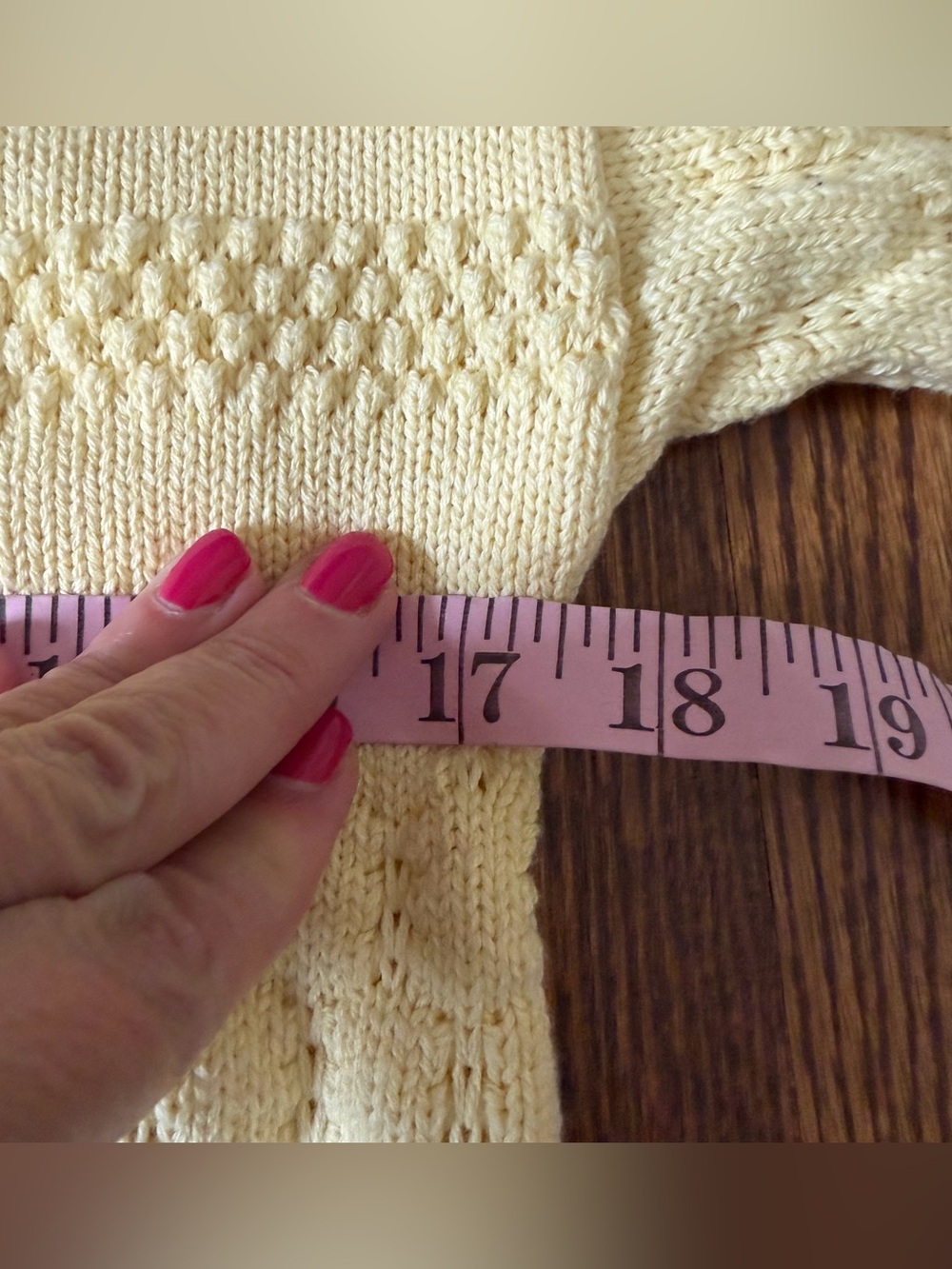 Yellow Lace-Collar Scoop Neck Cat-Pattern Sweater - Picture 8 of 9